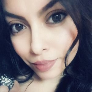 Meet your Posher, Eliza